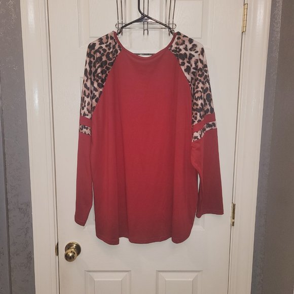 Ladies Tunic - Picture 2 of 2